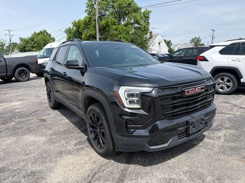 Used 2026 GMC Terrain Elevation w/ Elevation Premium Package FWD image 11
