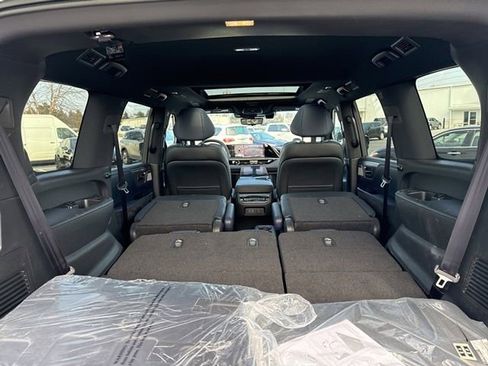 Certified 2026 INFINITI QX80 4WD w/ Sport Exterior Package image 22