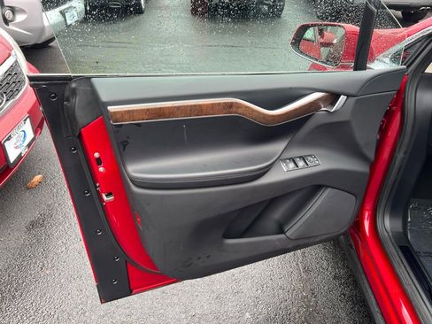 Used 2016 Tesla Model X 90D image 12