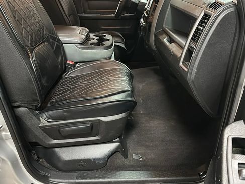 Used 2017 RAM 1500 Express w/ Express Value Package image 16