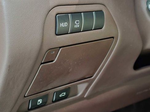 Used 2020 Lexus LS 500 AWD w/ Interior Upgrade Package image 25