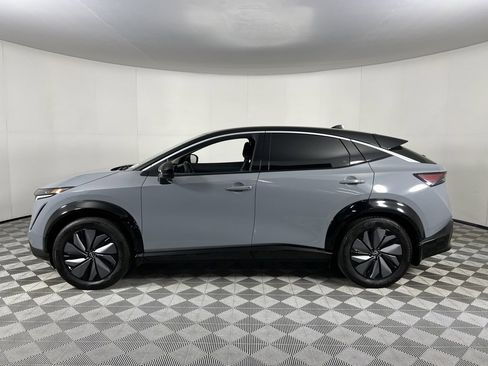 Used 2024 Nissan Ariya FWD image 9