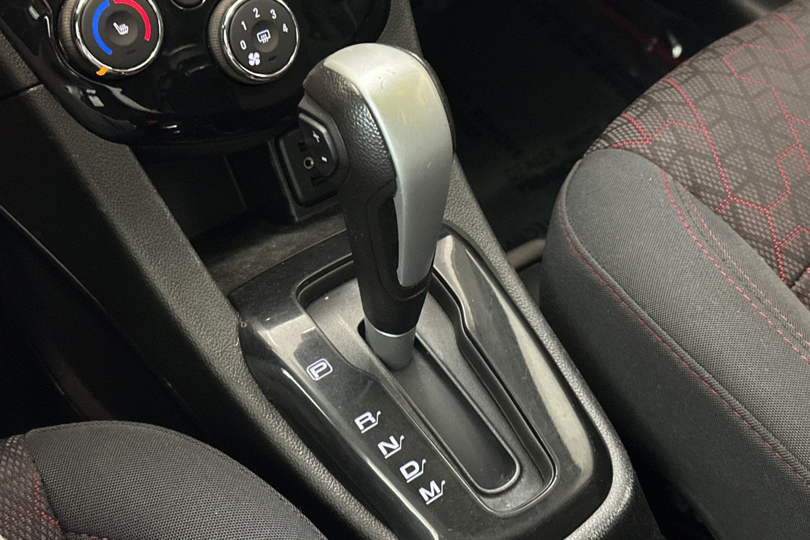 Used 2017 Chevrolet Sonic LT w/ Convenience Package FWD image 18