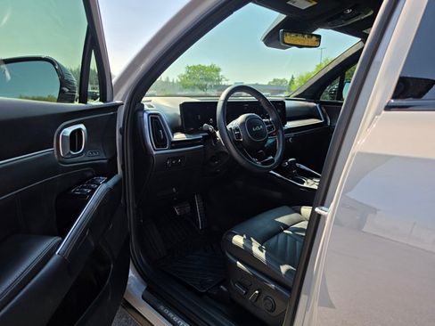 Used 2025 Kia Sorento SX Prestige AWD/4WD image 23