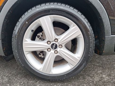 Used 2018 Lincoln MKC Premiere image 9