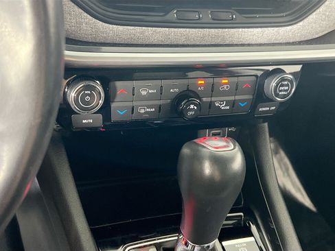 Used 2022 Jeep Compass Latitude w/ Convenience Group AWD/4WD image 15