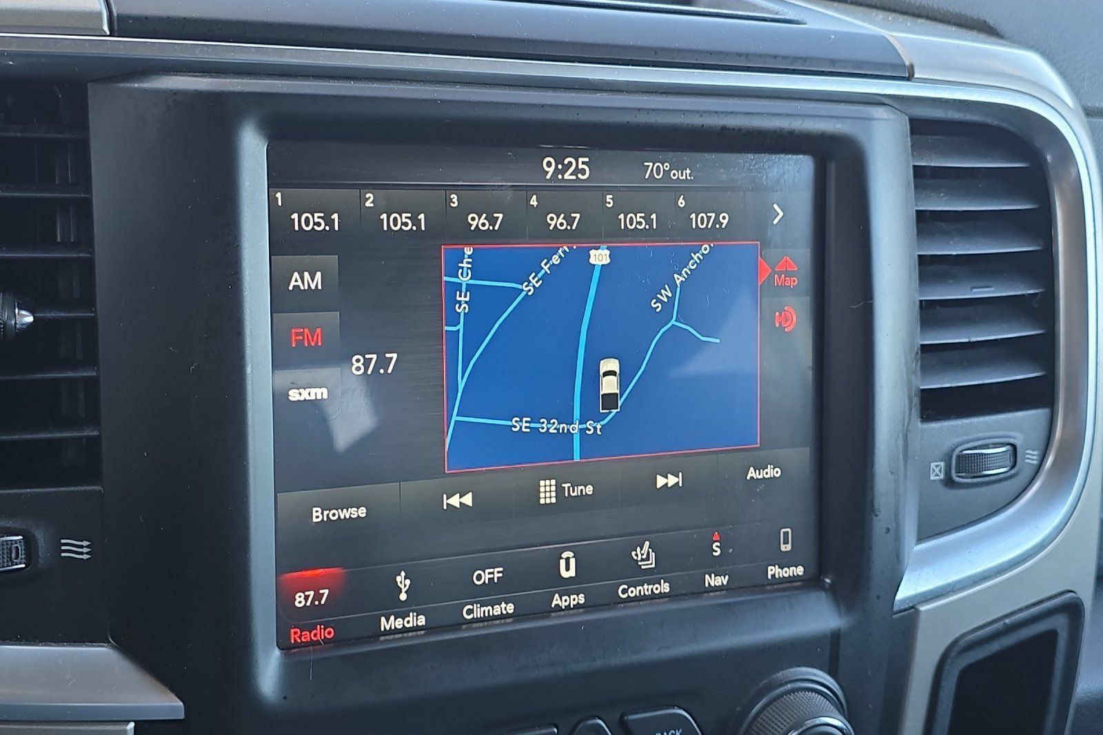 Used 2018 RAM 2500 Big Horn AWD/4WD image 14