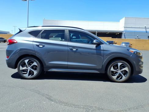 Used 2018 Hyundai Tucson Value AWD/4WD image 8