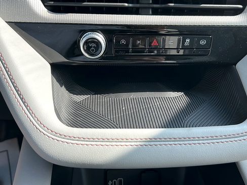 New 2026 Ford Explorer Active w/ Active Comfort Package RWD image 11