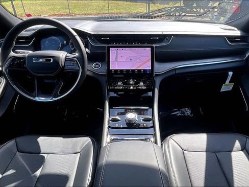 New 2025 Jeep Grand Cherokee L Overland image 6