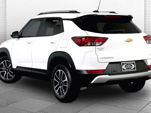 Used 2026 Chevrolet TrailBlazer LT w/ Driver Confidence Package image 11