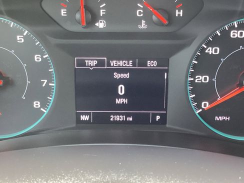 Used 2024 Chevrolet Equinox LS image 3