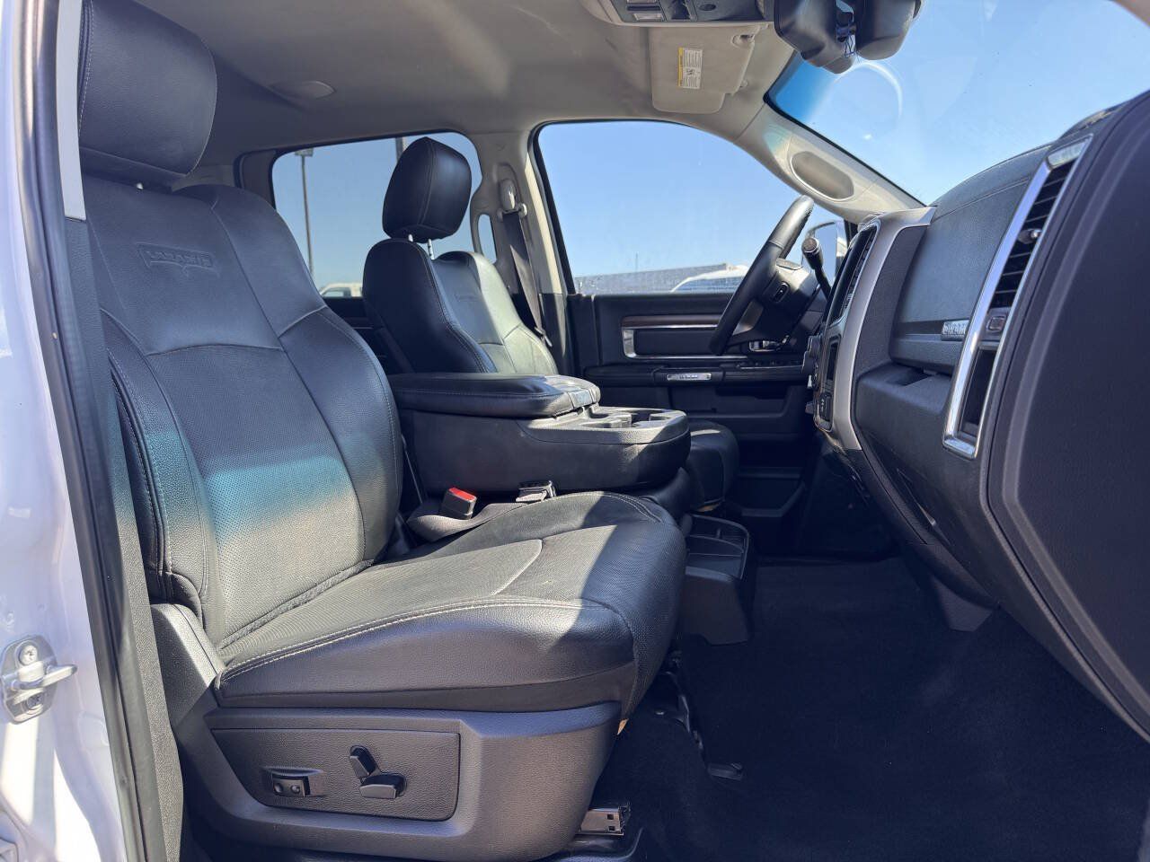 Used 2017 RAM 2500 Laramie AWD/4WD image 10