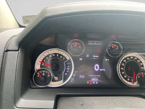 Used 2017 RAM 1500 Laramie AWD/4WD image 17