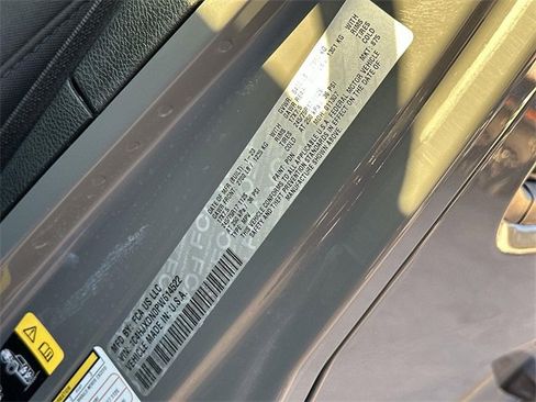 Used 2023 Jeep Wrangler Sport S image 33