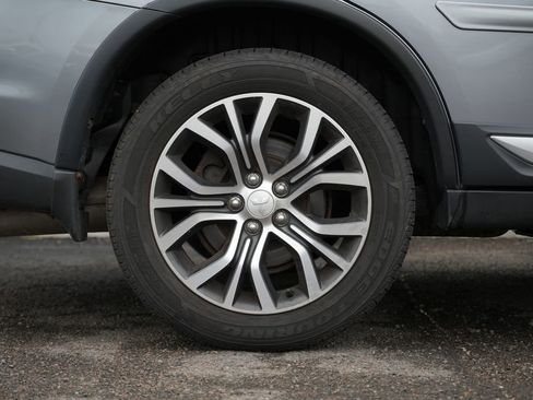 Used 2016 Mitsubishi Outlander SE AWD/4WD image 11