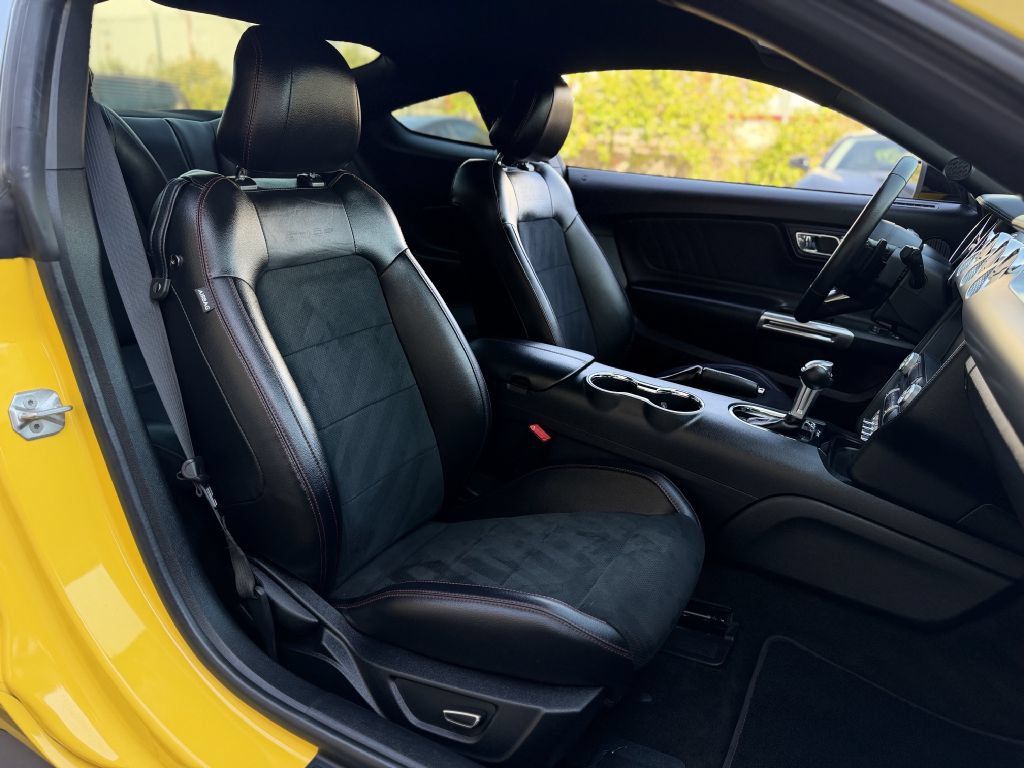 Used 2017 Ford Mustang GT Premium RWD image 15
