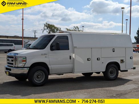 Used 2016 Ford E-350 and Econoline 350 Super Duty w/ Power Windows & Locks Group image 3