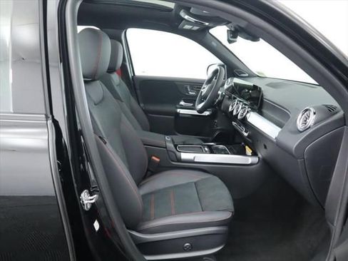New 2026 Mercedes-Benz GLB 35 AMG 4MATIC image 21