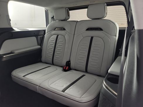Used 2024 Rivian R1S Adventure AWD/4WD image 22