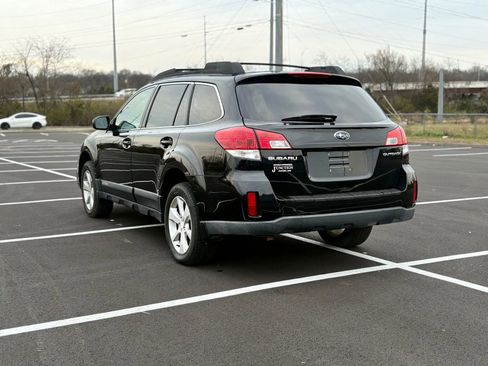 Used 2013 Subaru Outback 2.5i Premium w/ Popular Pkg 1B image 3