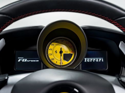 Used 2023 Ferrari F8 Tributo RWD image 13
