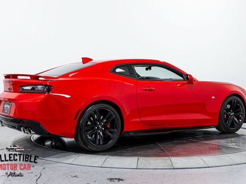 Used 2016 Chevrolet Camaro SS RWD image 21