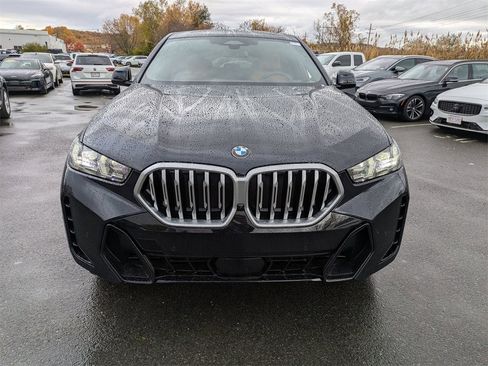 New 2026 BMW X6 xDrive40i w/ Climate Comfort Package image 8