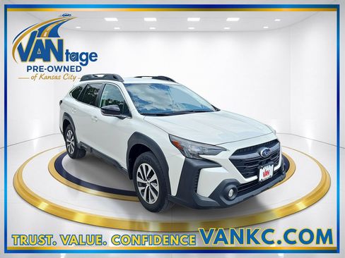 Certified 2023 Subaru Outback Premium AWD/4WD image 3