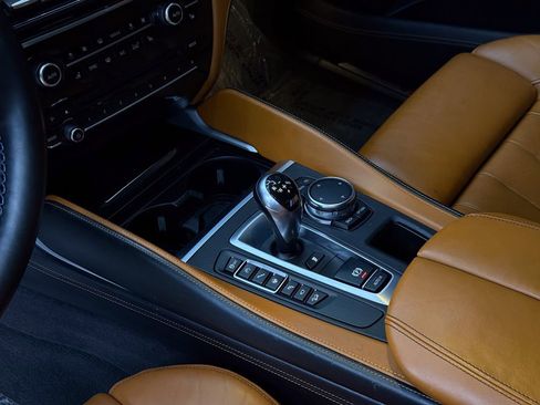 Used 2015 BMW X5 M image 13