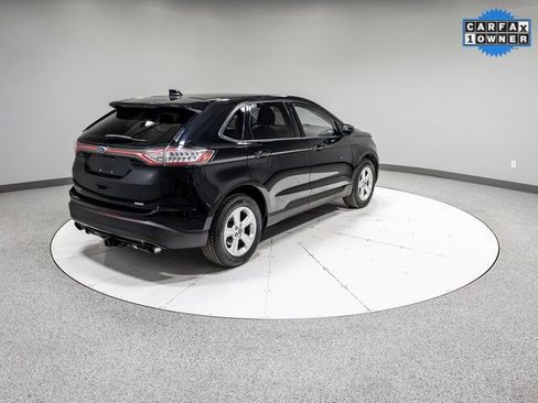 Used 2018 Ford Edge SE image 26