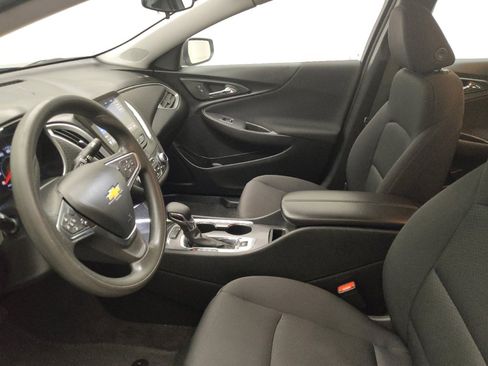 Used 2024 Chevrolet Malibu LT image 17