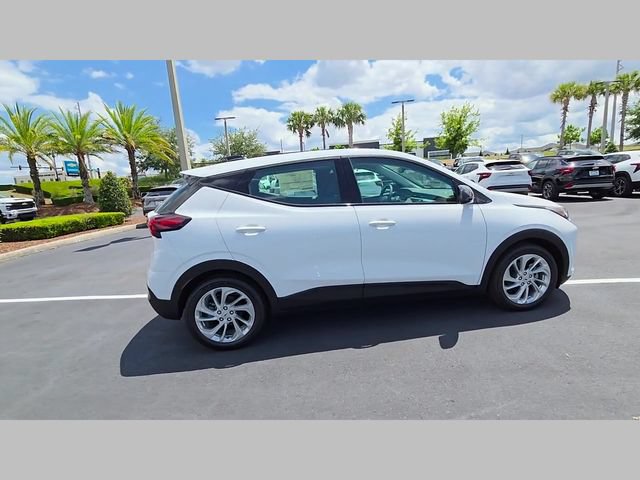 New 2027 Chevrolet Bolt LT w/ Comfort Package FWD image 16