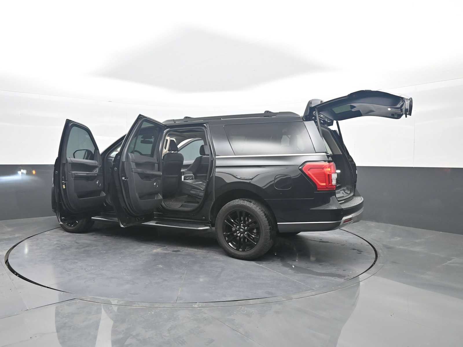 Used 2023 Ford Expedition Max XLT AWD/4WD image 58