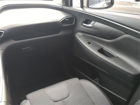 Used 2023 Hyundai Santa Fe SE image 16