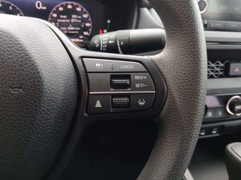 Used 2025 Honda Accord SE image 12