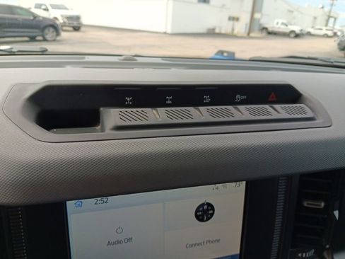 Used 2023 Ford Bronco 4-Door w/ Sasquatch Package AWD/4WD image 19
