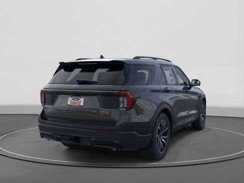 New 2026 Ford Explorer ST-Line image 8