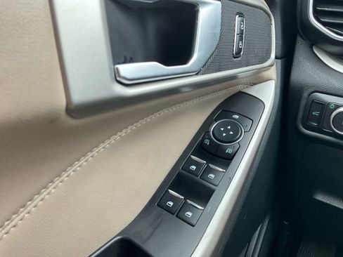 Used 2023 Ford Explorer XLT w/ Equipment Group 202A image 20