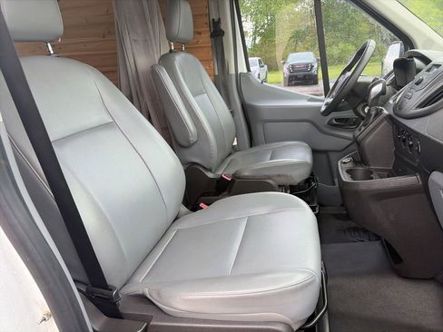 Certified 2019 Ford Transit 150 130 Medium Roof RWD image 36