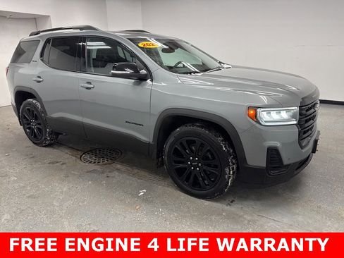 Used 2023 GMC Acadia SLE image 2