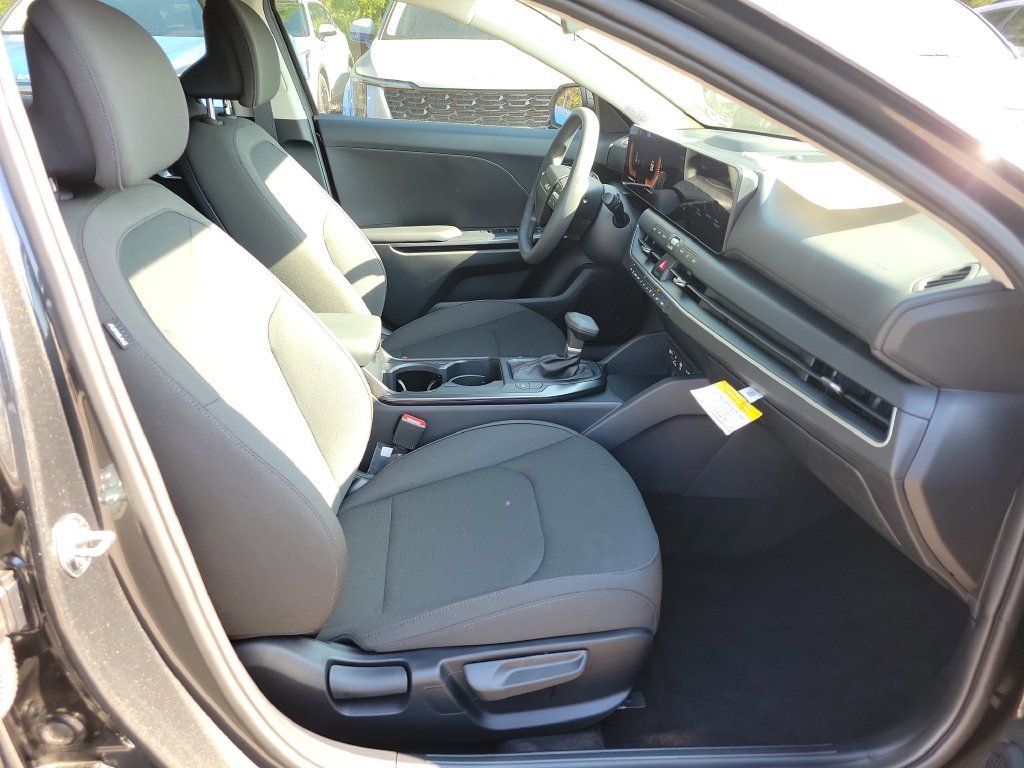 New 2026 Kia K4 FWD image 7