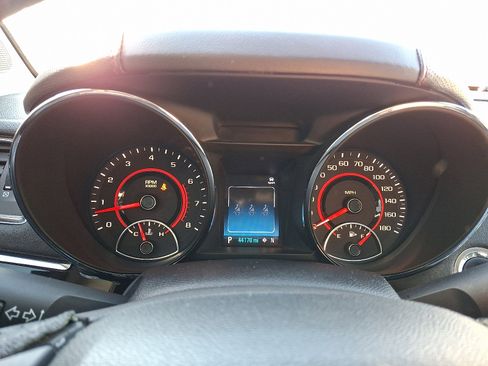 Used 2015 Chevrolet SS image 22