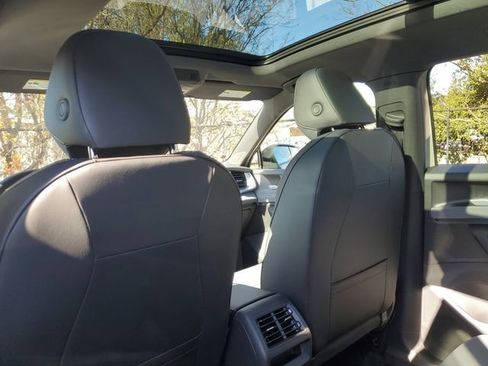 New 2026 Volkswagen Tiguan SE R-Line image 11