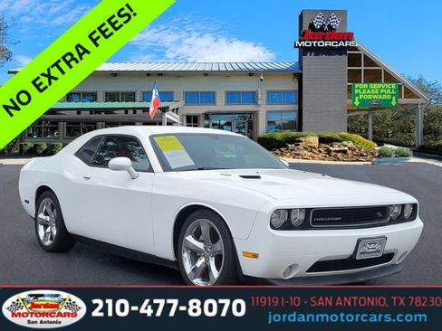 Used 2013 Dodge Challenger R/T RWD image 1