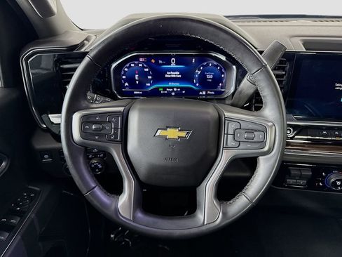Used 2025 Chevrolet Silverado 1500 LT image 11