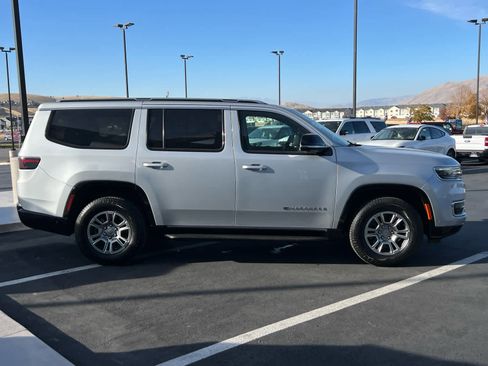 Used 2023 Jeep Wagoneer 4WD w/ Convenience Group I image 6