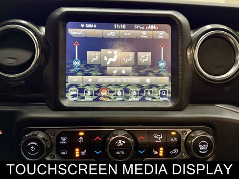 Used 2019 Jeep Wrangler Unlimited Sahara w/ Uconnect 4C Nav & Sound Group AWD/4WD image 28