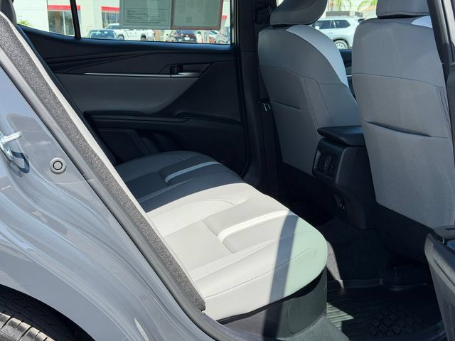Used 2025 Toyota Camry SE w/ Convenience Package FWD image 19