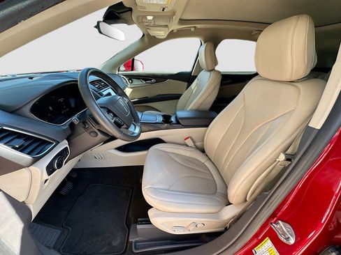 Used 2020 Lincoln Nautilus Reserve w/ Equipment Group 201A image 22